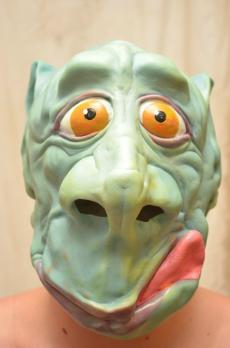 Маска резиновая